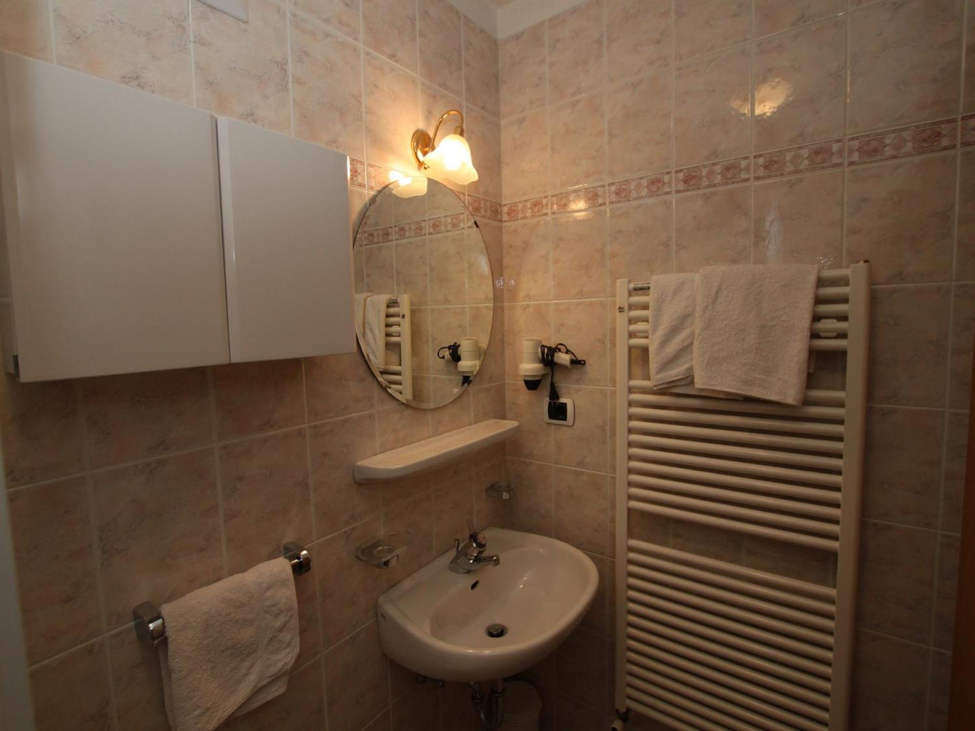 Garni Ortles Hotel เซลวาดีวัลการ์เดนา ภายนอก รูปภาพ